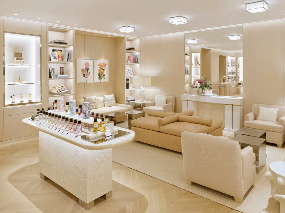 Town & Country Magazine: Dior Unveils New York's Most Fashionable Spa